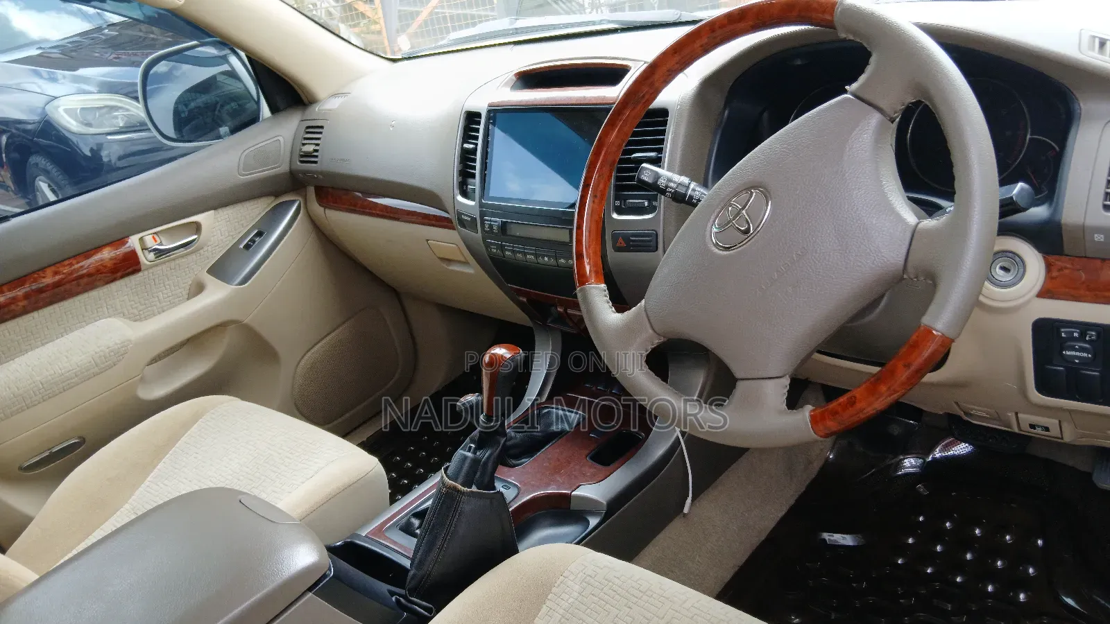 Toyota Land Cruiser Prado 2007 White