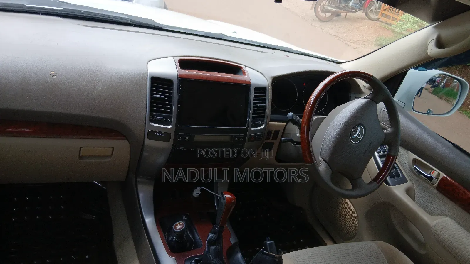 Toyota Land Cruiser Prado 2007 White