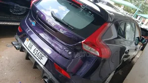 Volvo V40 2018