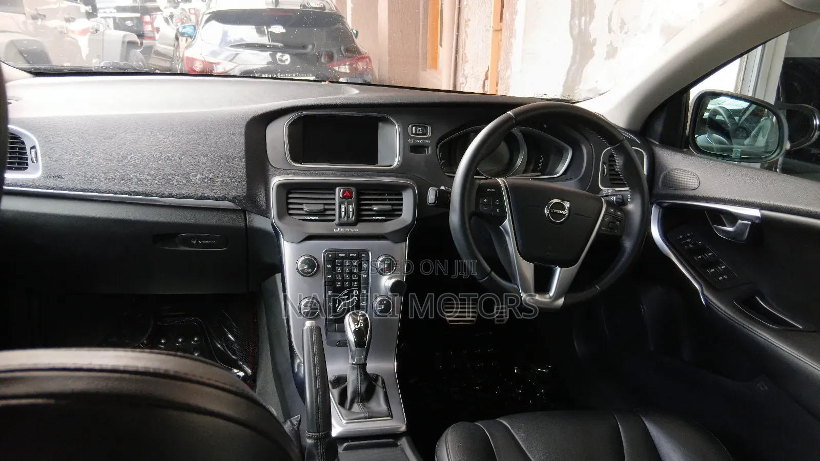 Volvo V40 2018
