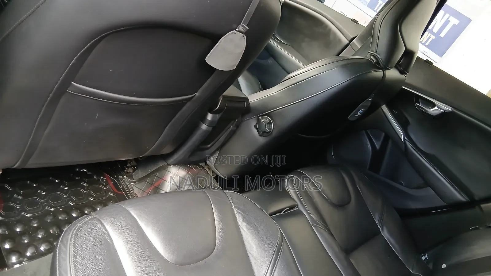 Volvo V40 2018