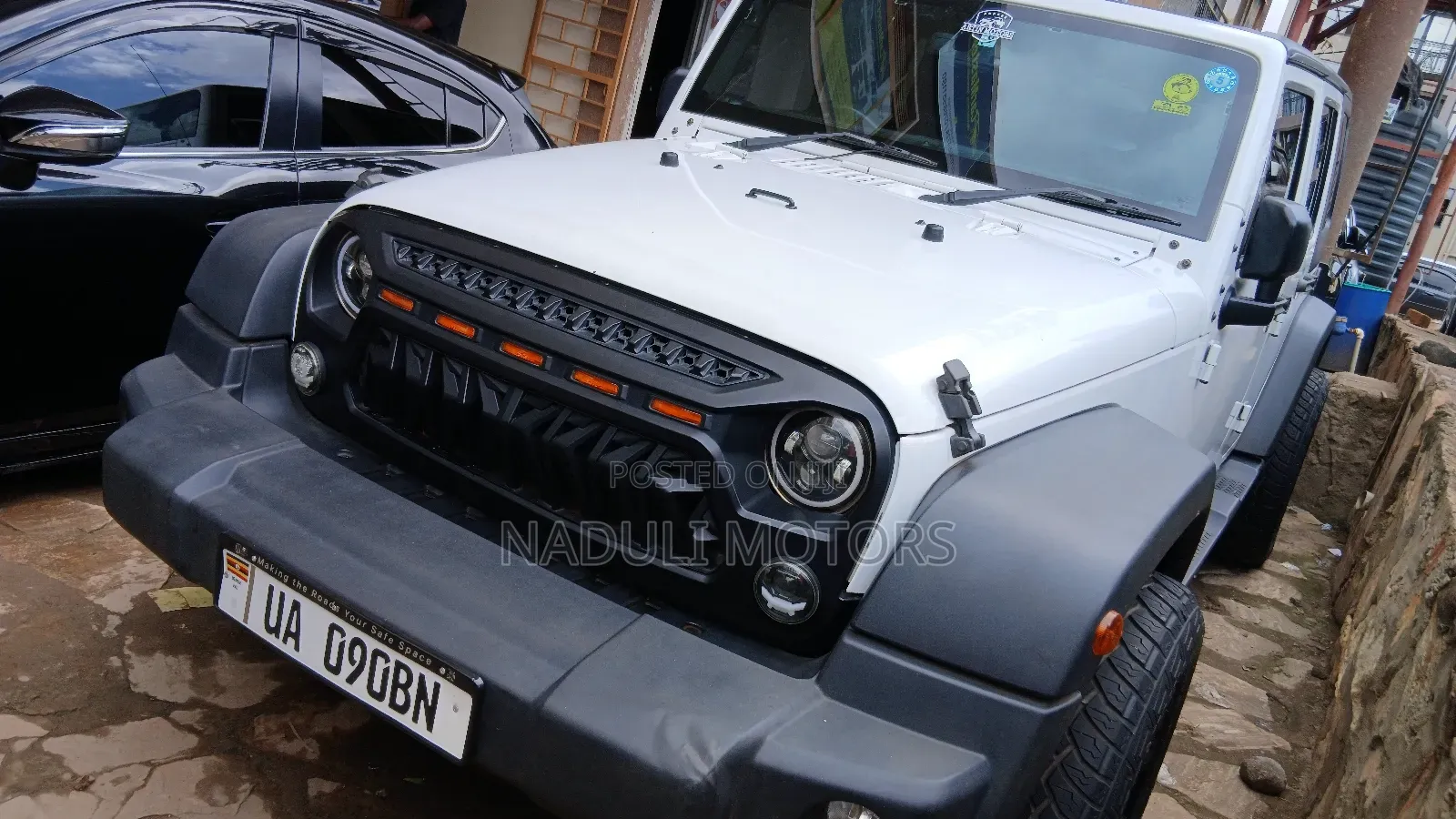 Jeep Cherokee 2010 White