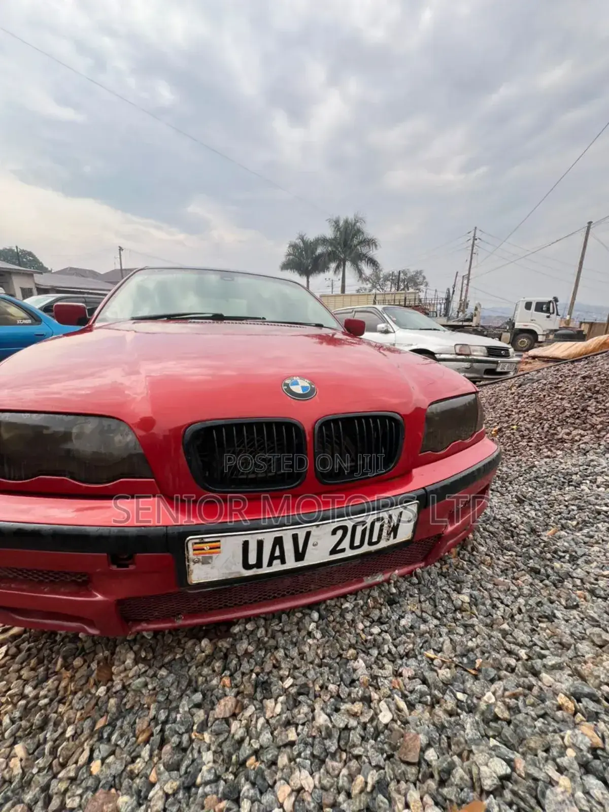 BMW 320i 2004 Red