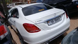 Mercedes-Benz C220 2016 White