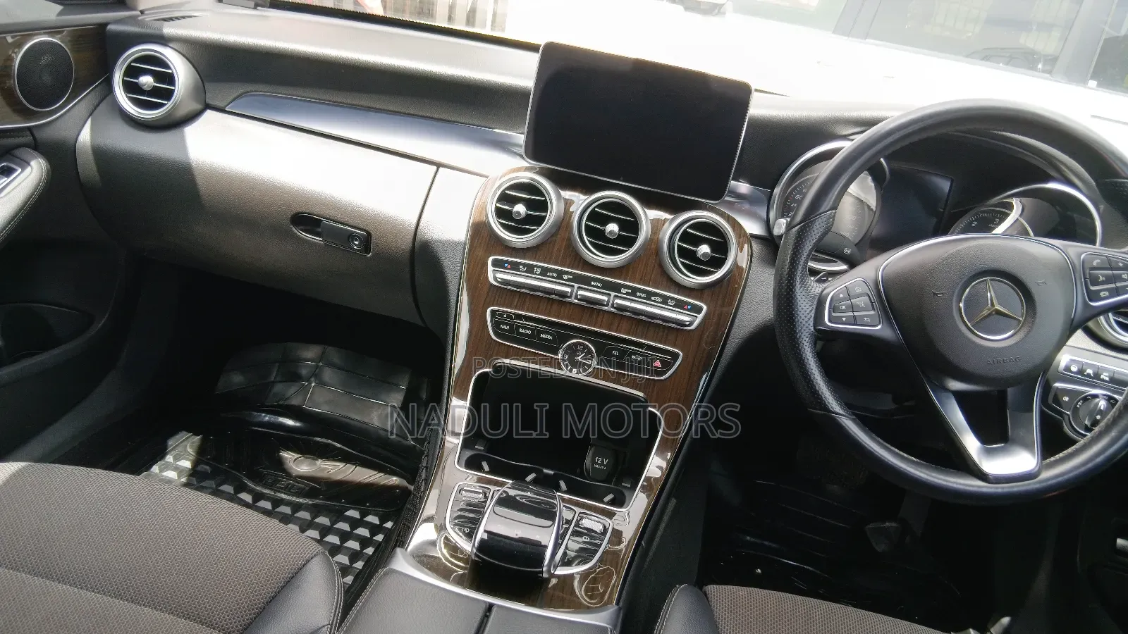 Mercedes-Benz C220 2016 White