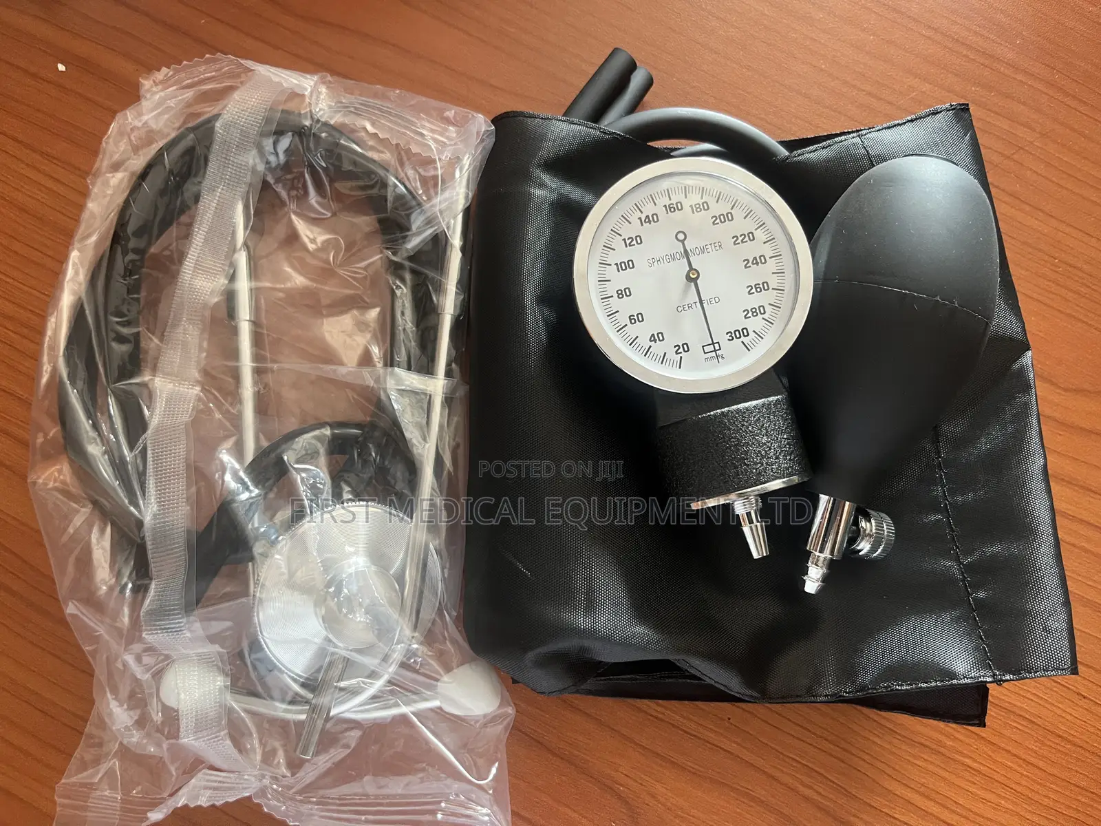Aneroid Sphygmomanometer - Suitable for Students as Well