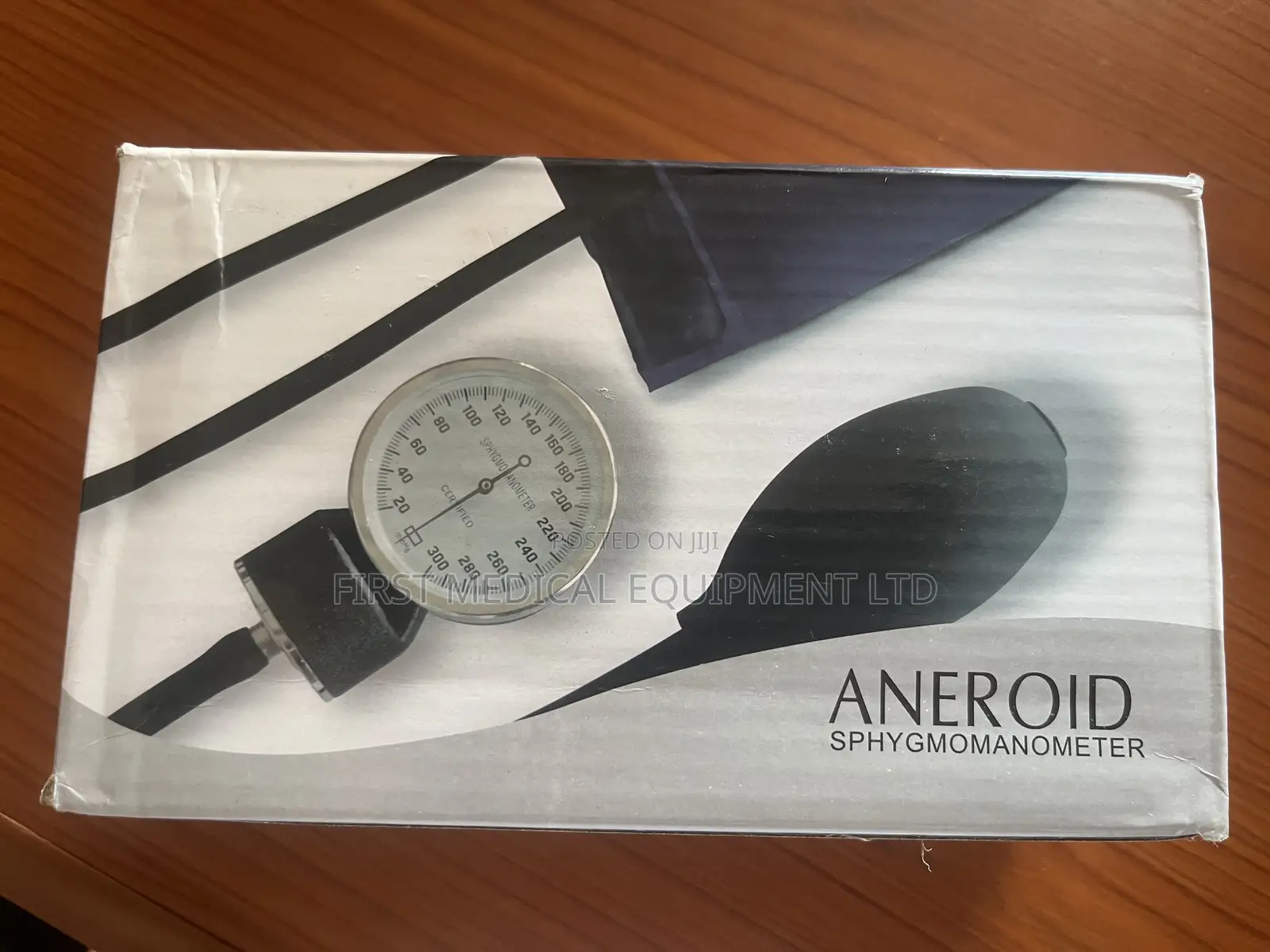 Aneroid Sphygmomanometer - Suitable for Students as Well