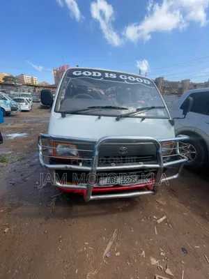 Toyota HiAce 1998 White