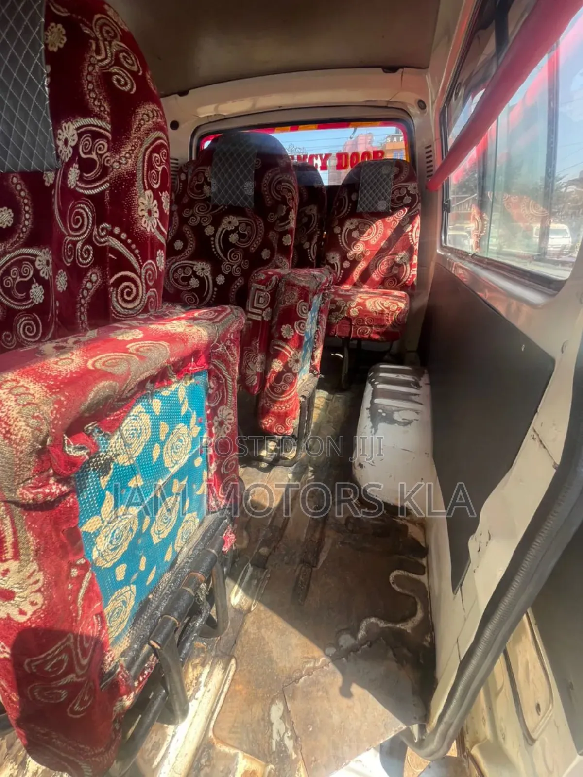 Toyota HiAce 1998 White
