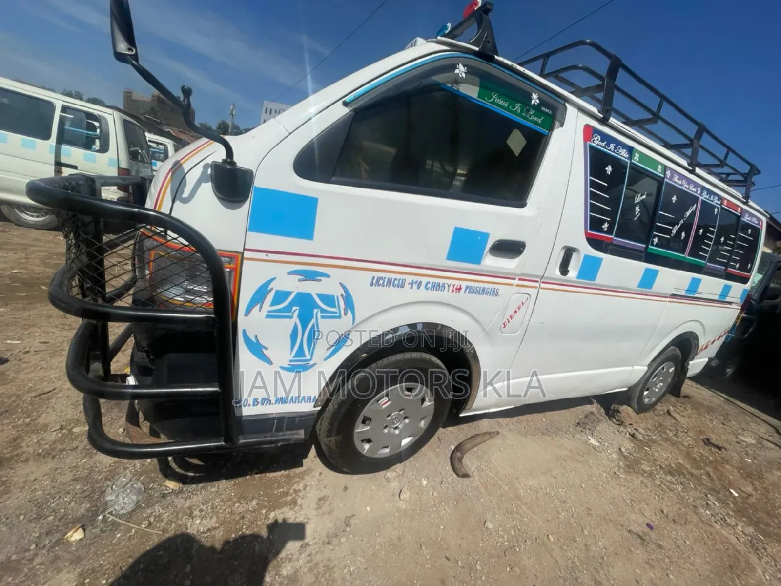 Toyota HiAce 2009 White