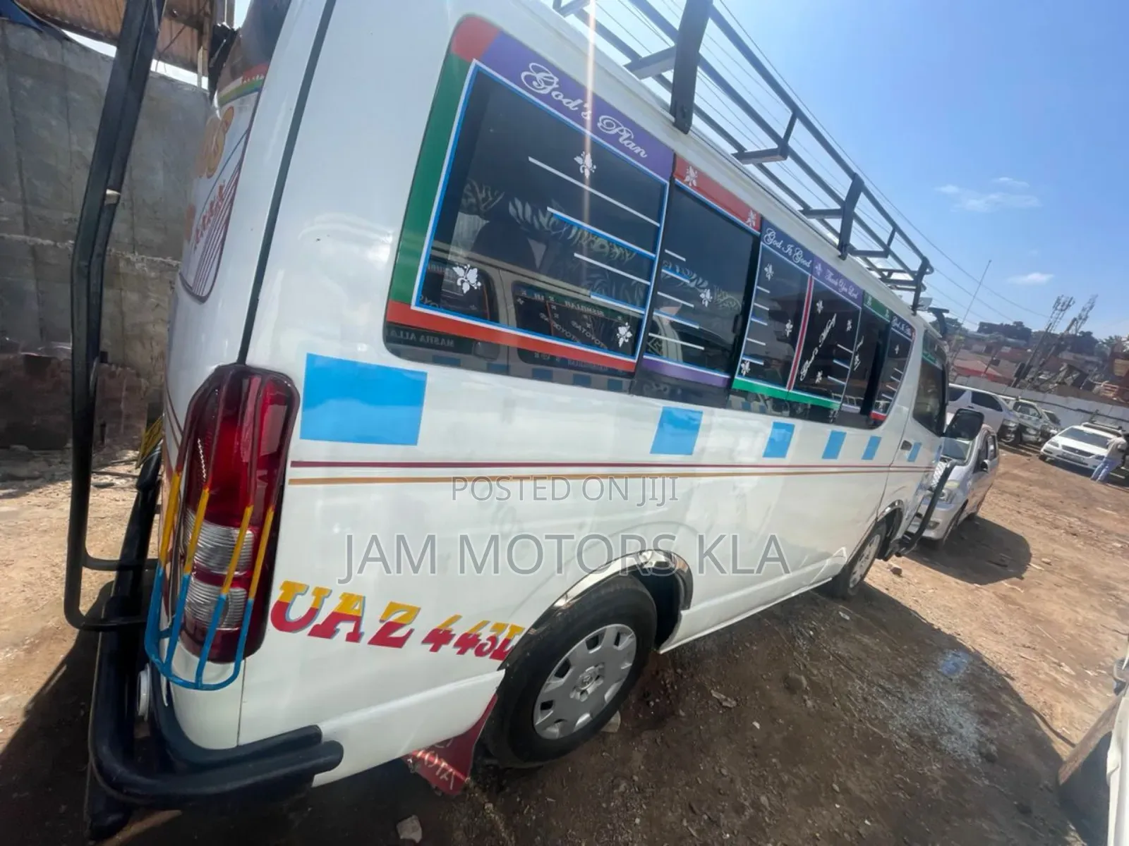 Toyota HiAce 2009 White