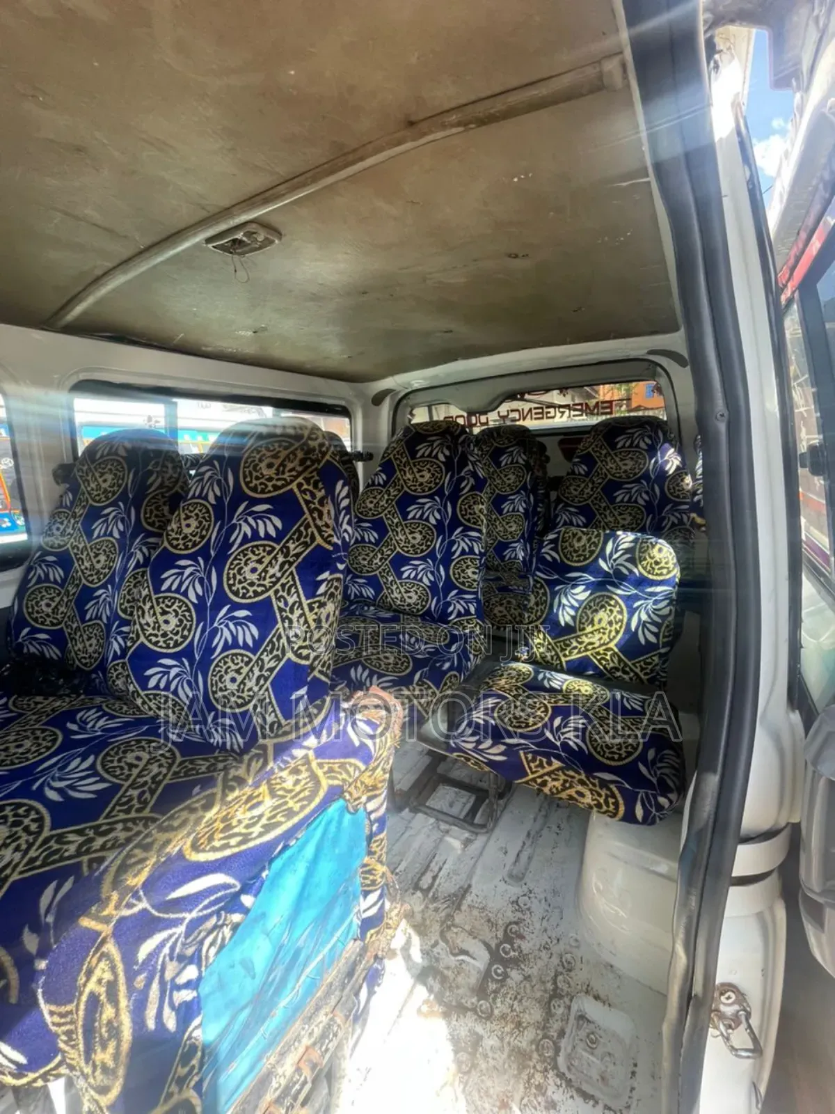 Toyota HiAce 2009 White