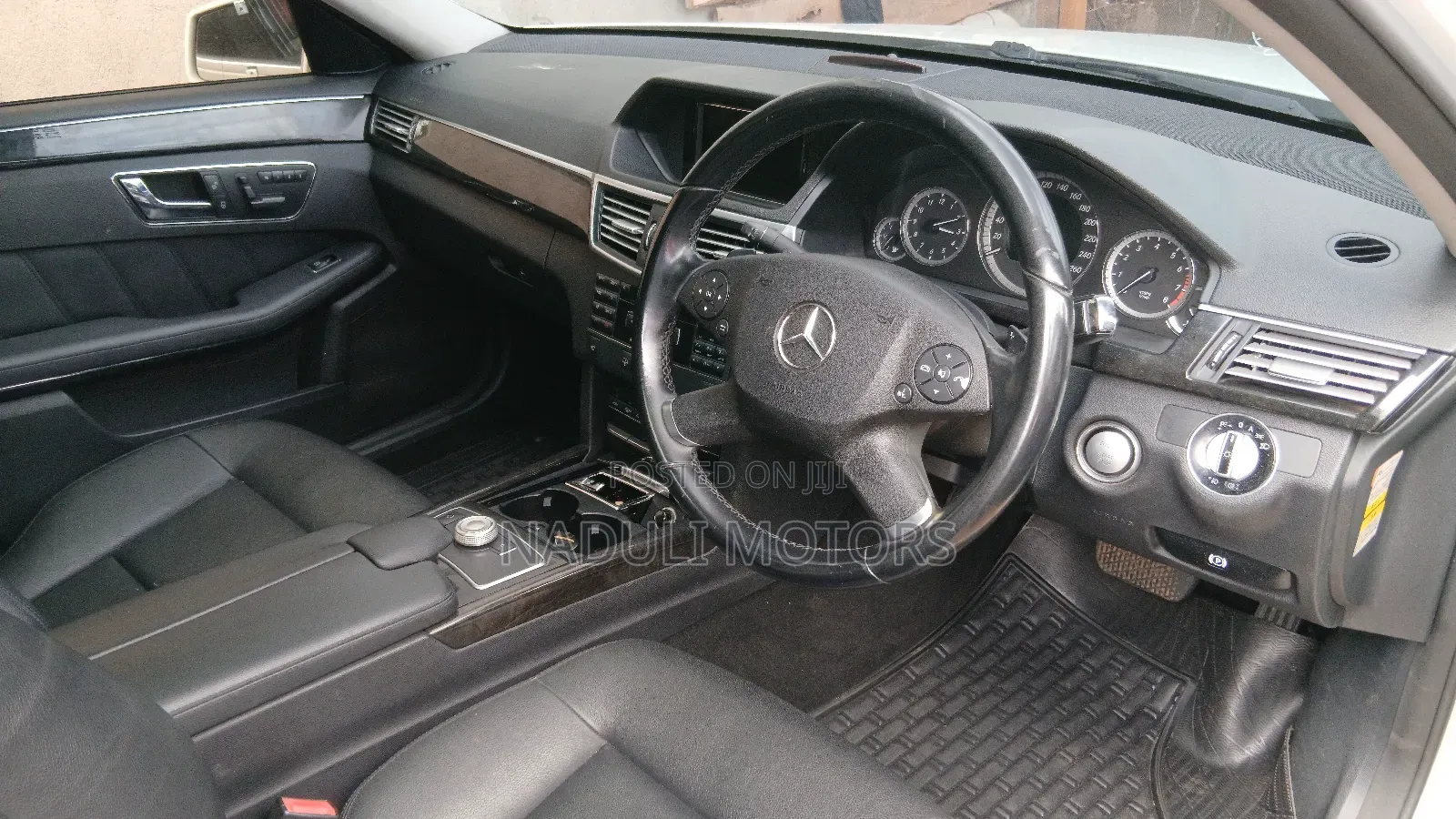 Mercedes-Benz E300 2014 White