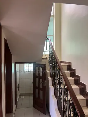 Furnished 4bdrm Apartment in Muyenga, Makindye for rent