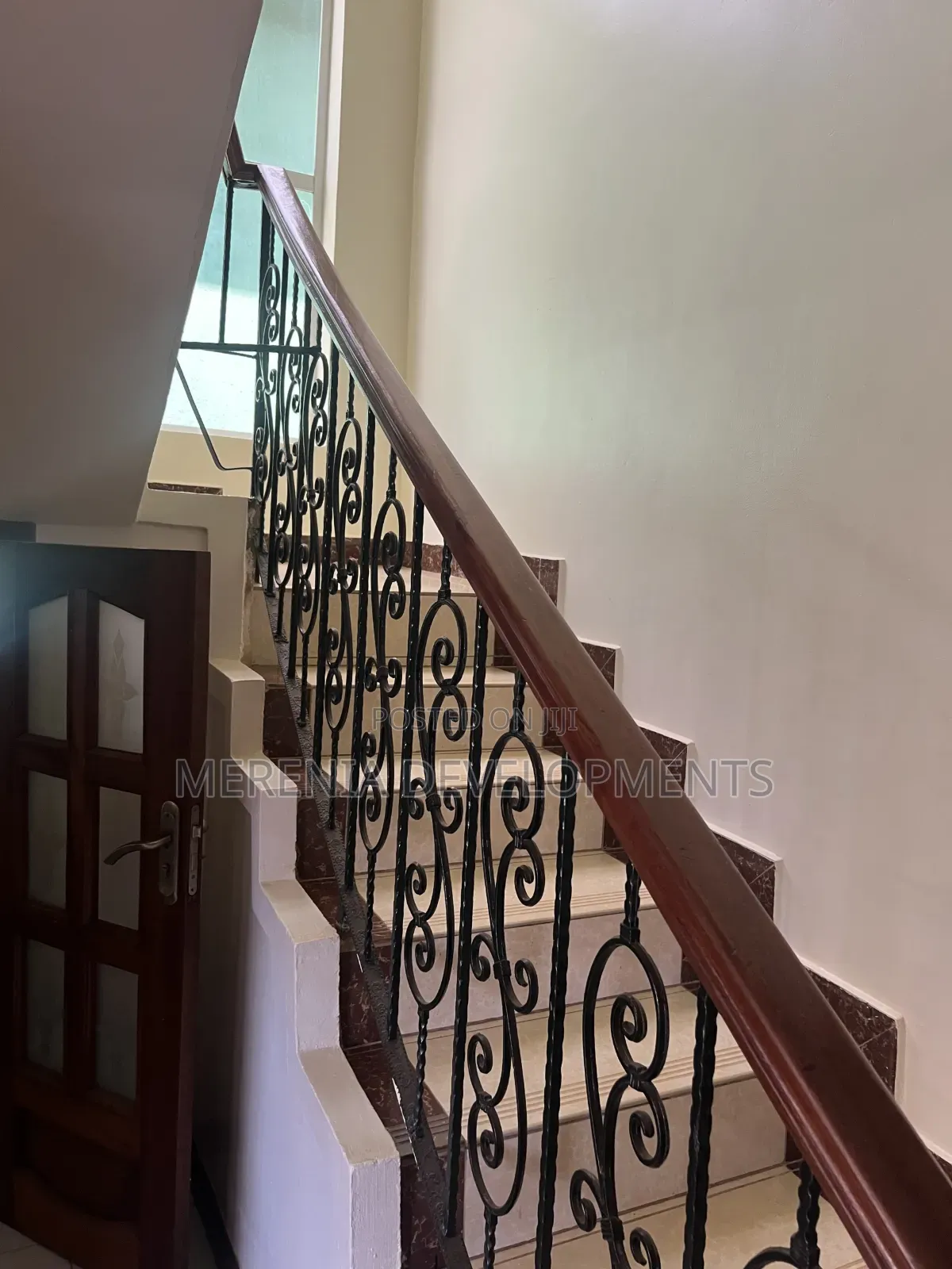 Furnished 4bdrm Apartment in Muyenga, Makindye for rent