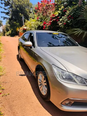 Toyota Crown 2013 Gray