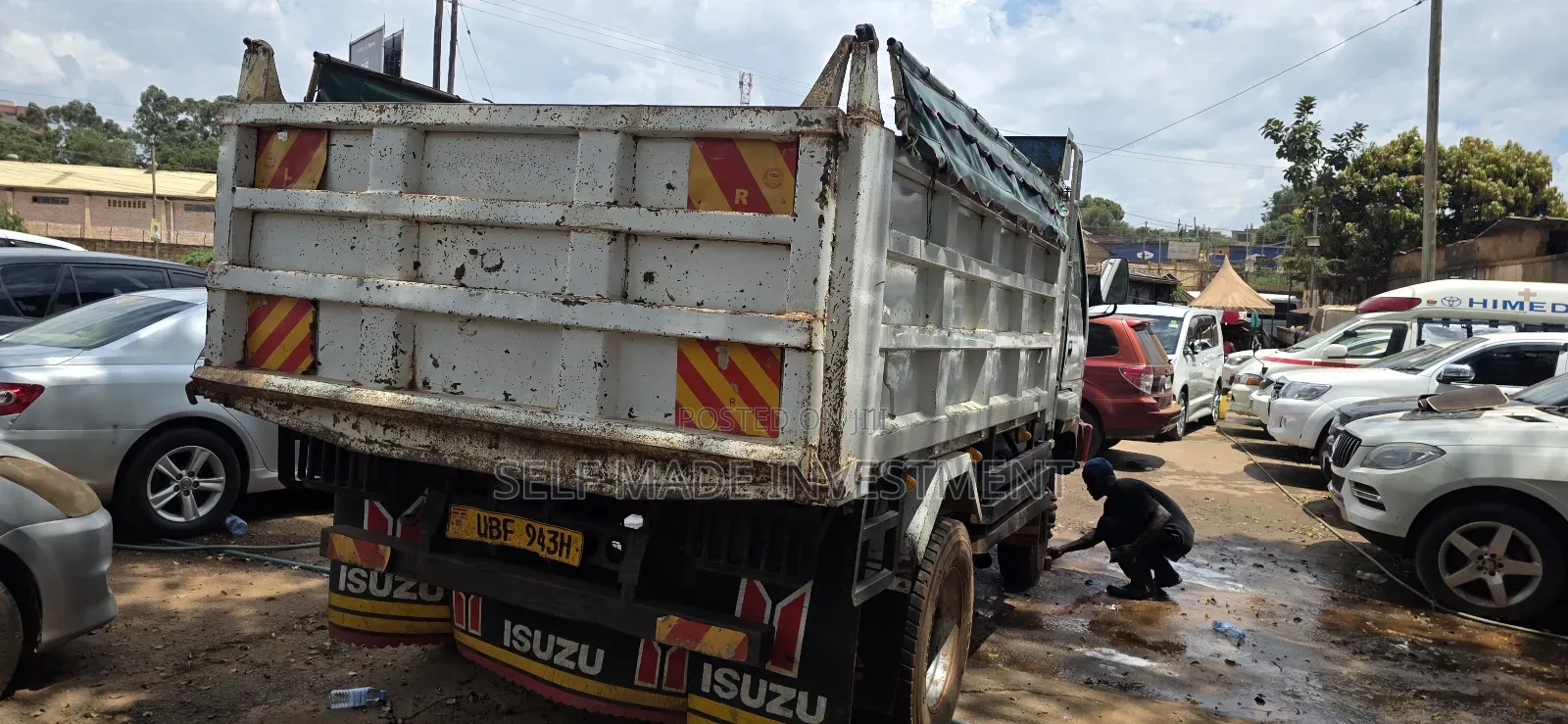 Isuzu Tipper