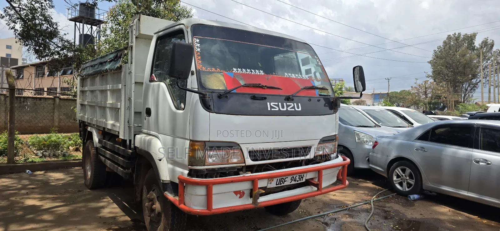 Isuzu Tipper