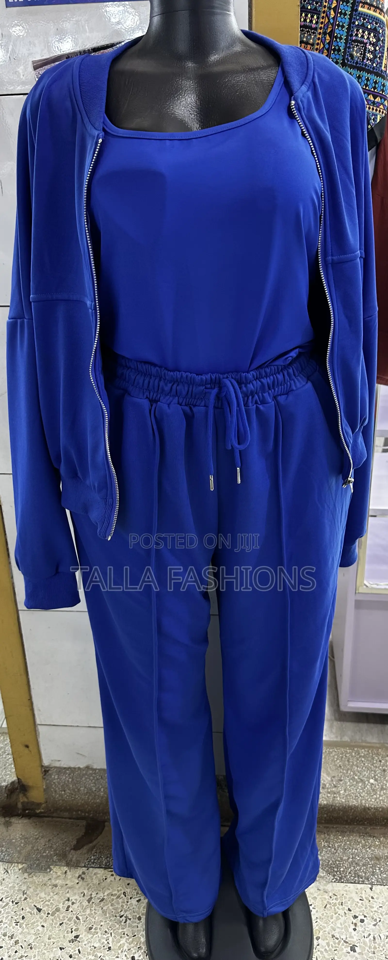 Ladies Classic Clothes