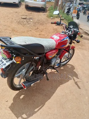 Bajaj CT 125X 2021 Red