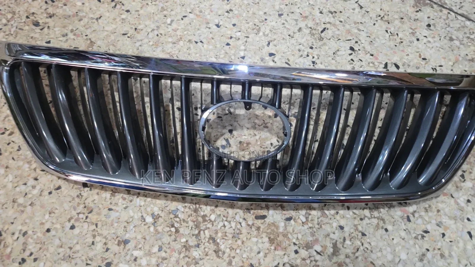 Toyota Harrier and Lexus Rx330 Front Grill 2006