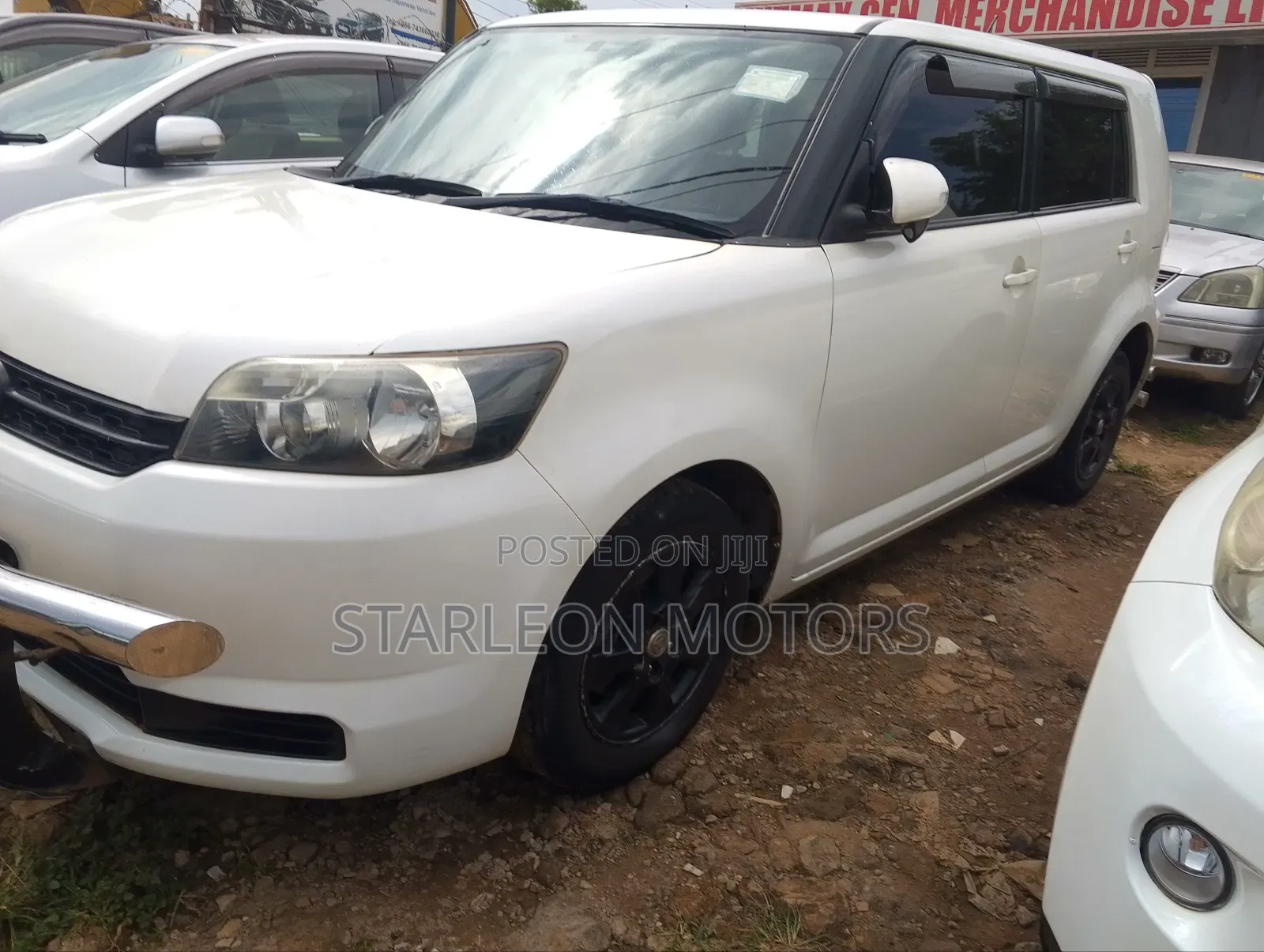 Toyota Corolla Rumion Hatchback 1.5 FWD 2010 White