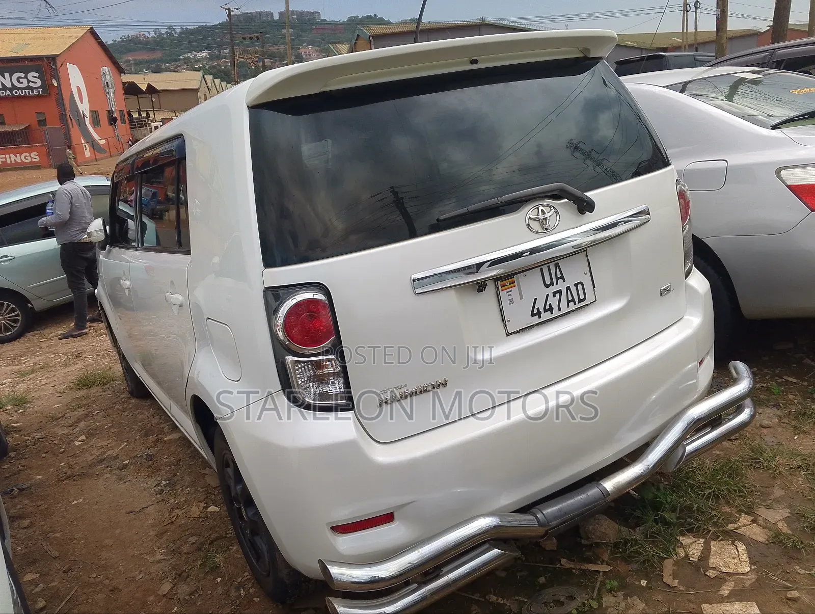 Toyota Corolla Rumion Hatchback 1.5 FWD 2010 White