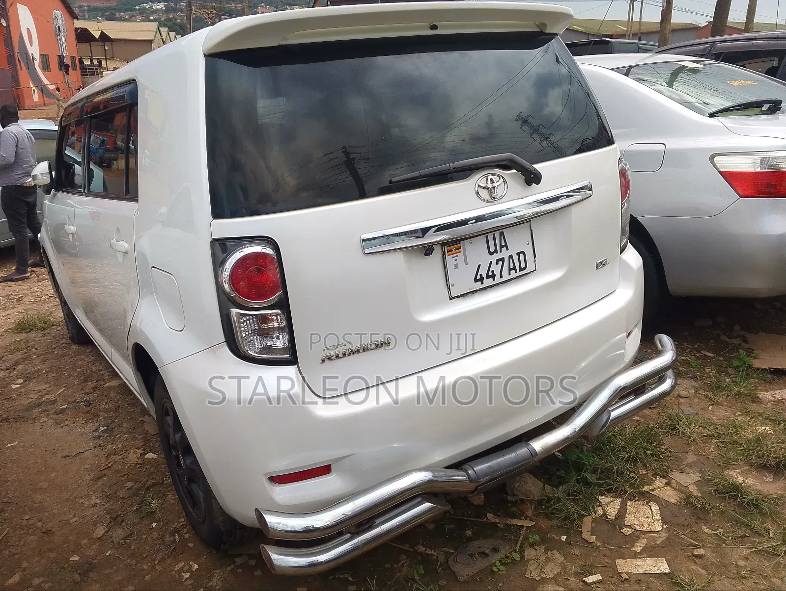 Toyota Corolla Rumion Hatchback 1.5 FWD 2010 White