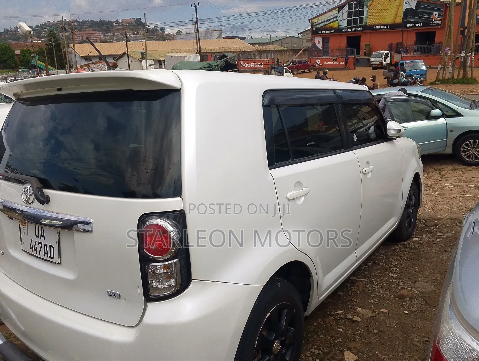 Toyota Corolla Rumion Hatchback 1.5 FWD 2010 White
