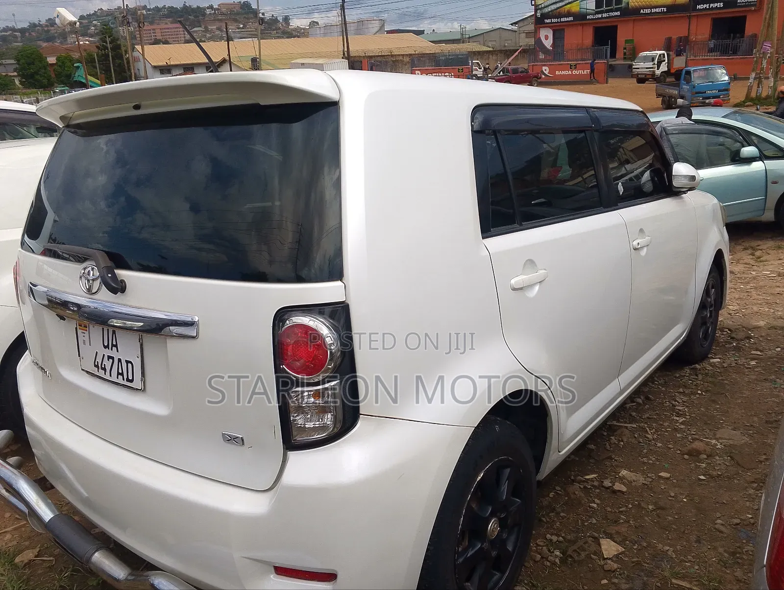 Toyota Corolla Rumion Hatchback 1.5 FWD 2010 White