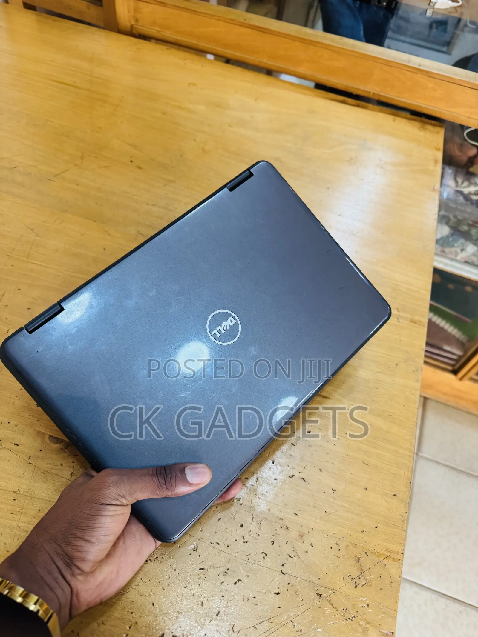 New Laptop Dell Latitude 3189 4GB Intel Celeron SSD 128GB