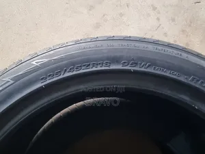 225/45r18 Low Profile Tyres for Markx , Benz