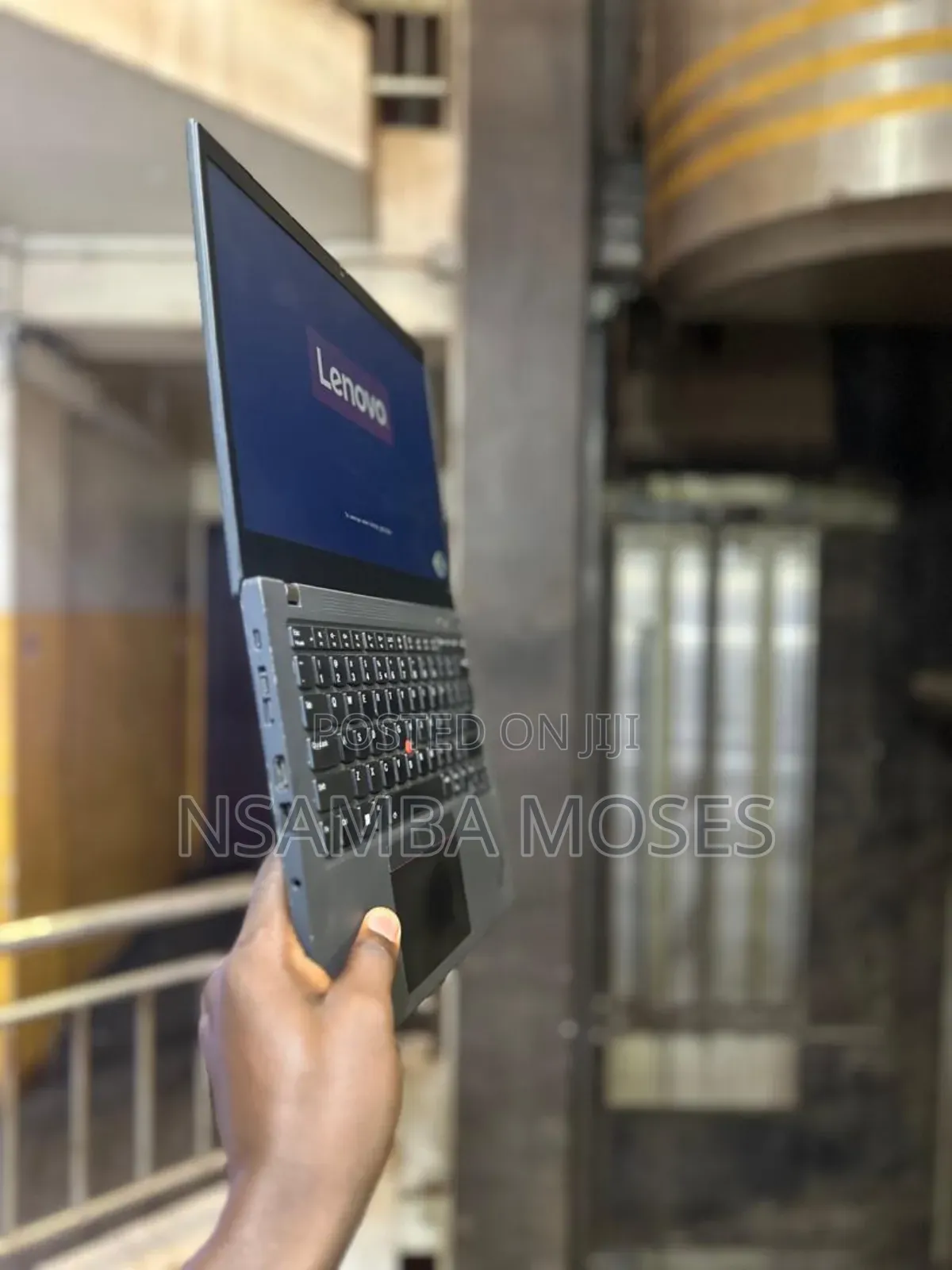 Laptop Lenovo Thinkpad T14s Gen 2 16GB Intel Core I5 SSD 256GB