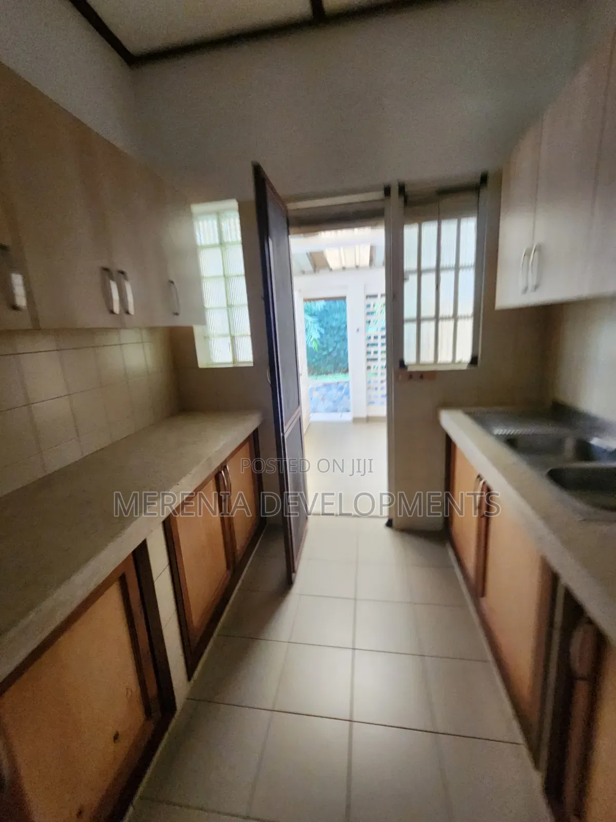 3bdrm House in Muyenga, Makindye for rent