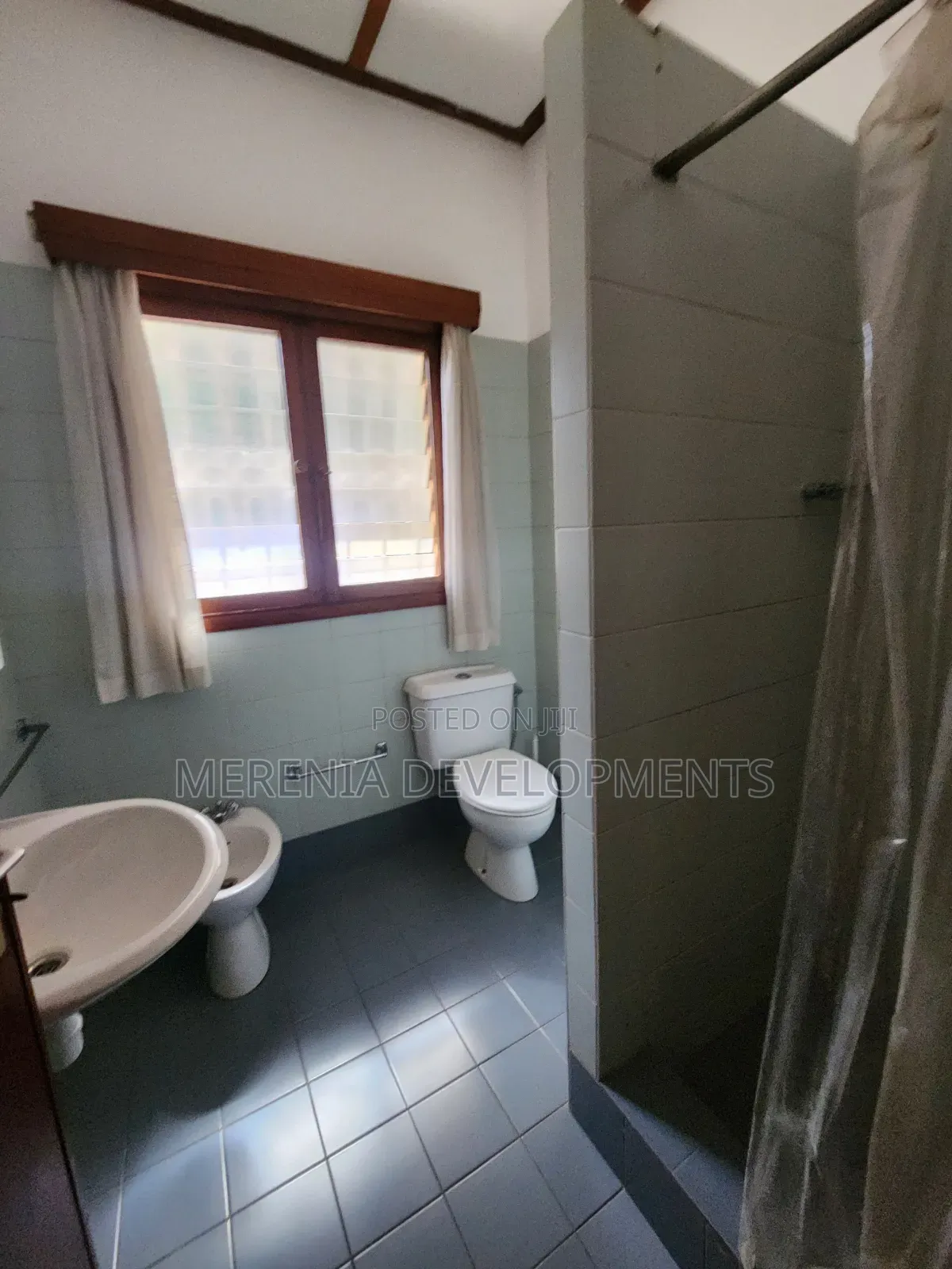 3bdrm House in Muyenga, Makindye for rent