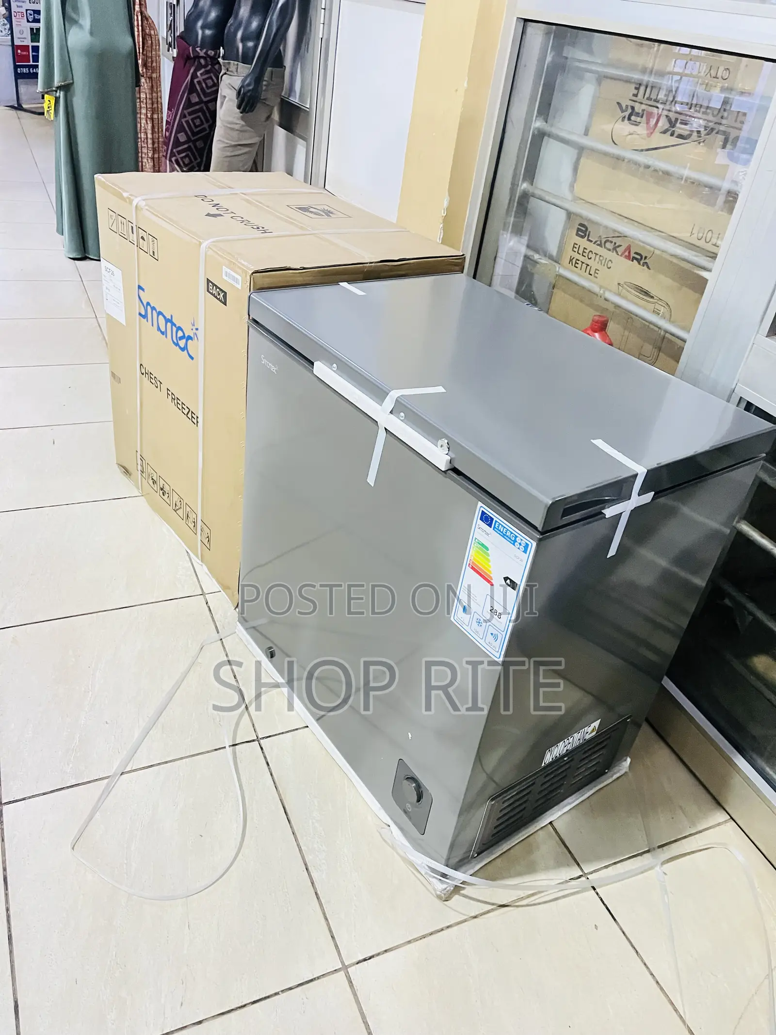 Smartec 260 Liters Deep Freezer Silver