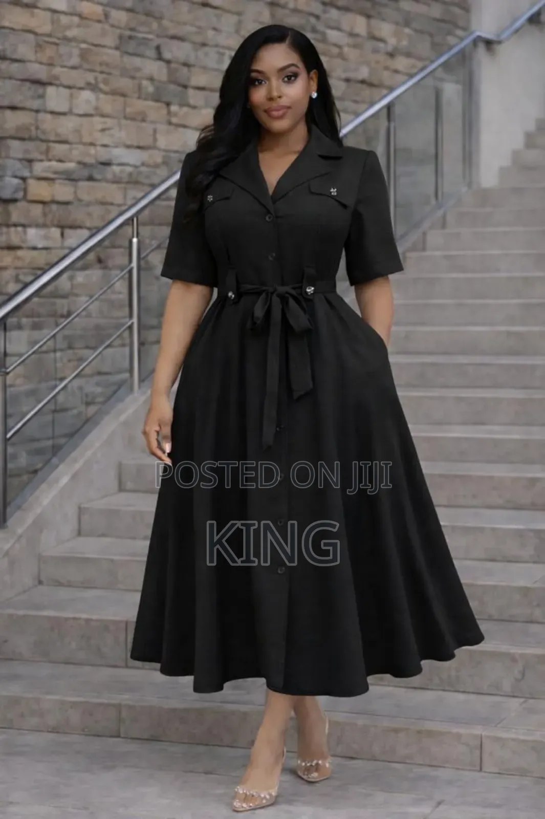 Elegant Short-Sleeved White a-Line Midi Shirt Dress