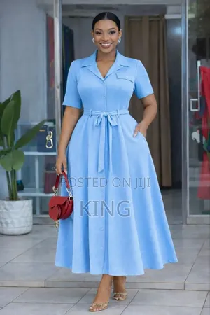 Elegant Short-Sleeved White a-Line Midi Shirt Dress