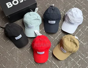 Lacoste Capes