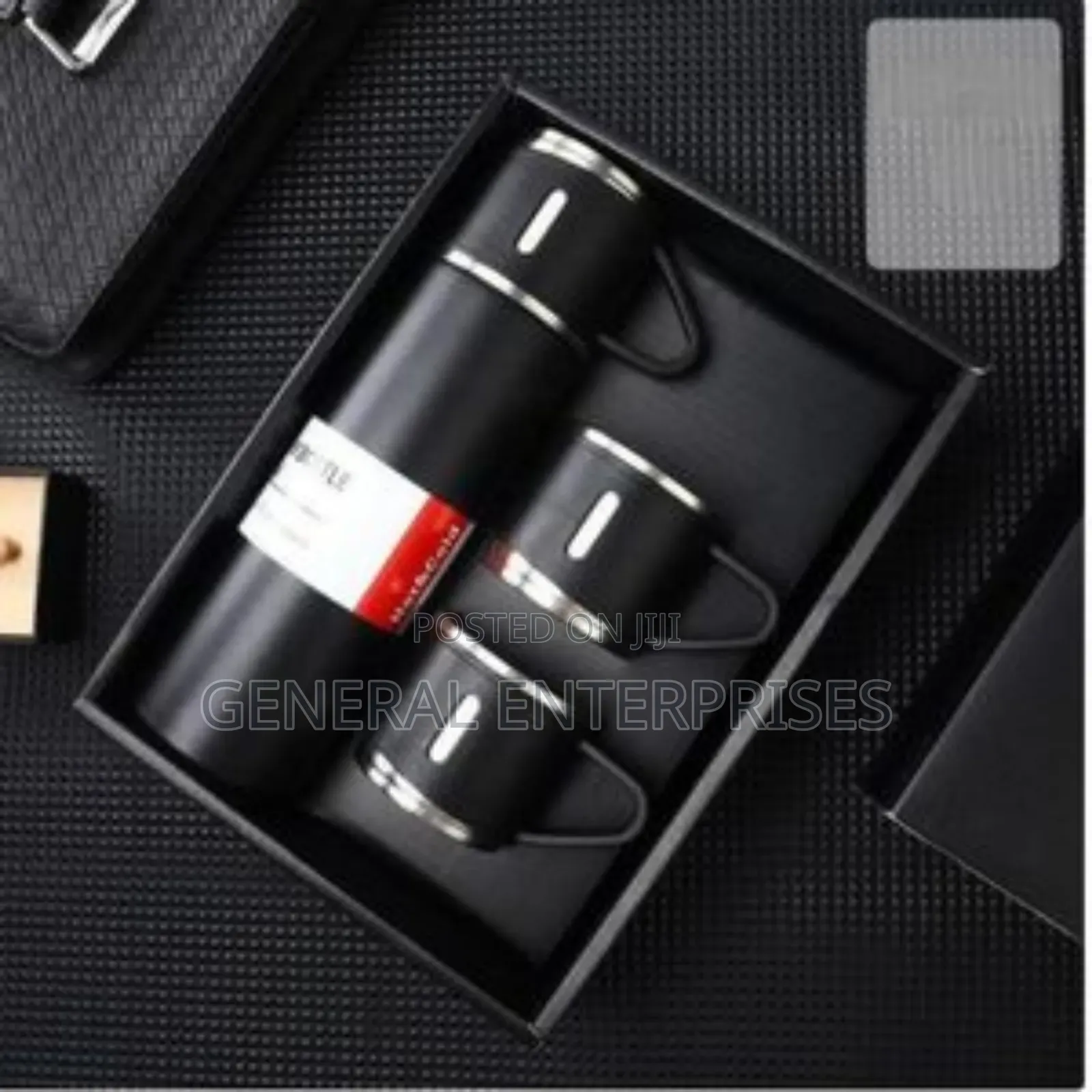 Black Stainless Steel Vacuum Flask Set With Two Cups.