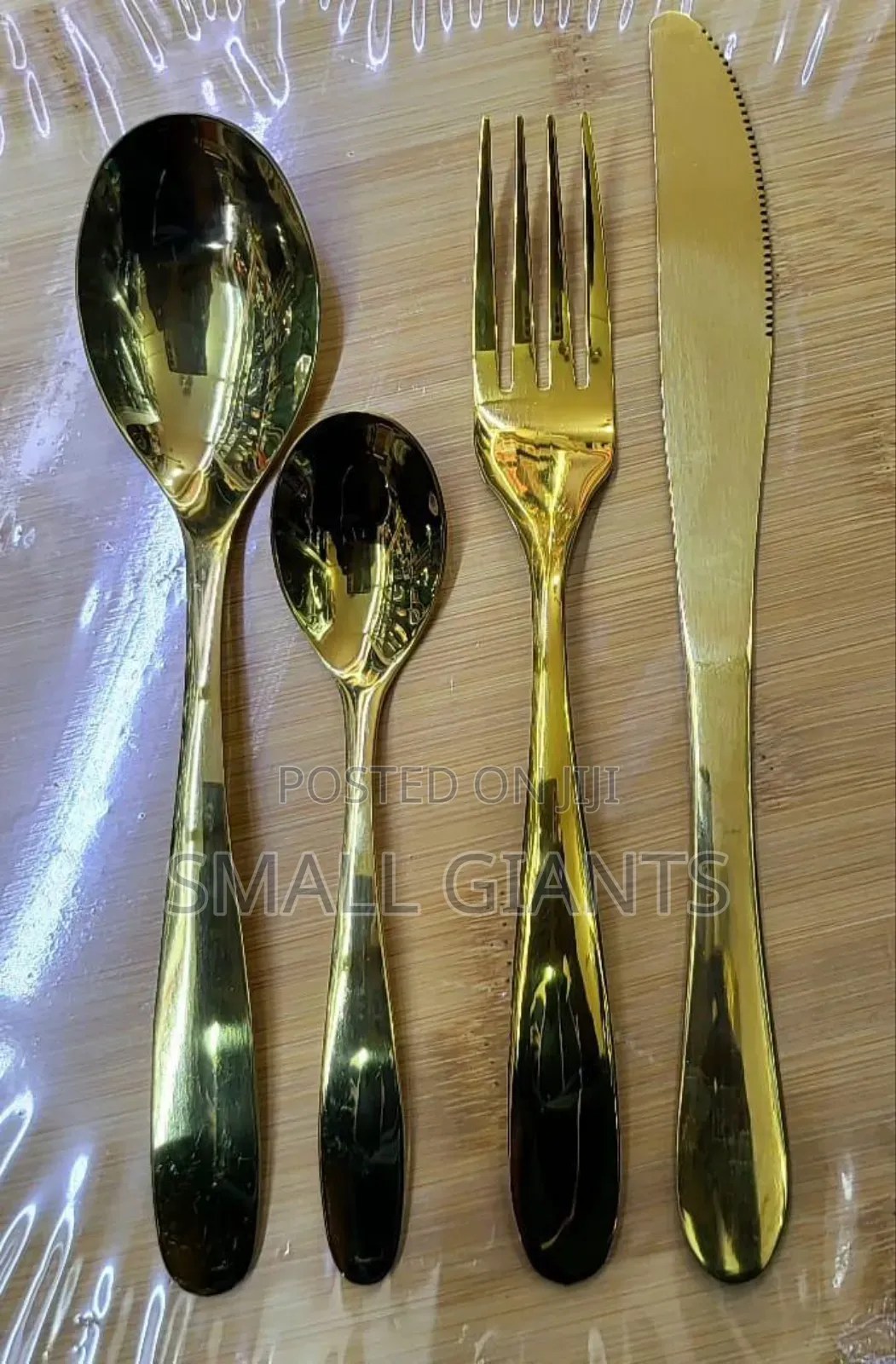 24pcs Gold-Plated Stainless Steel Cutlrey