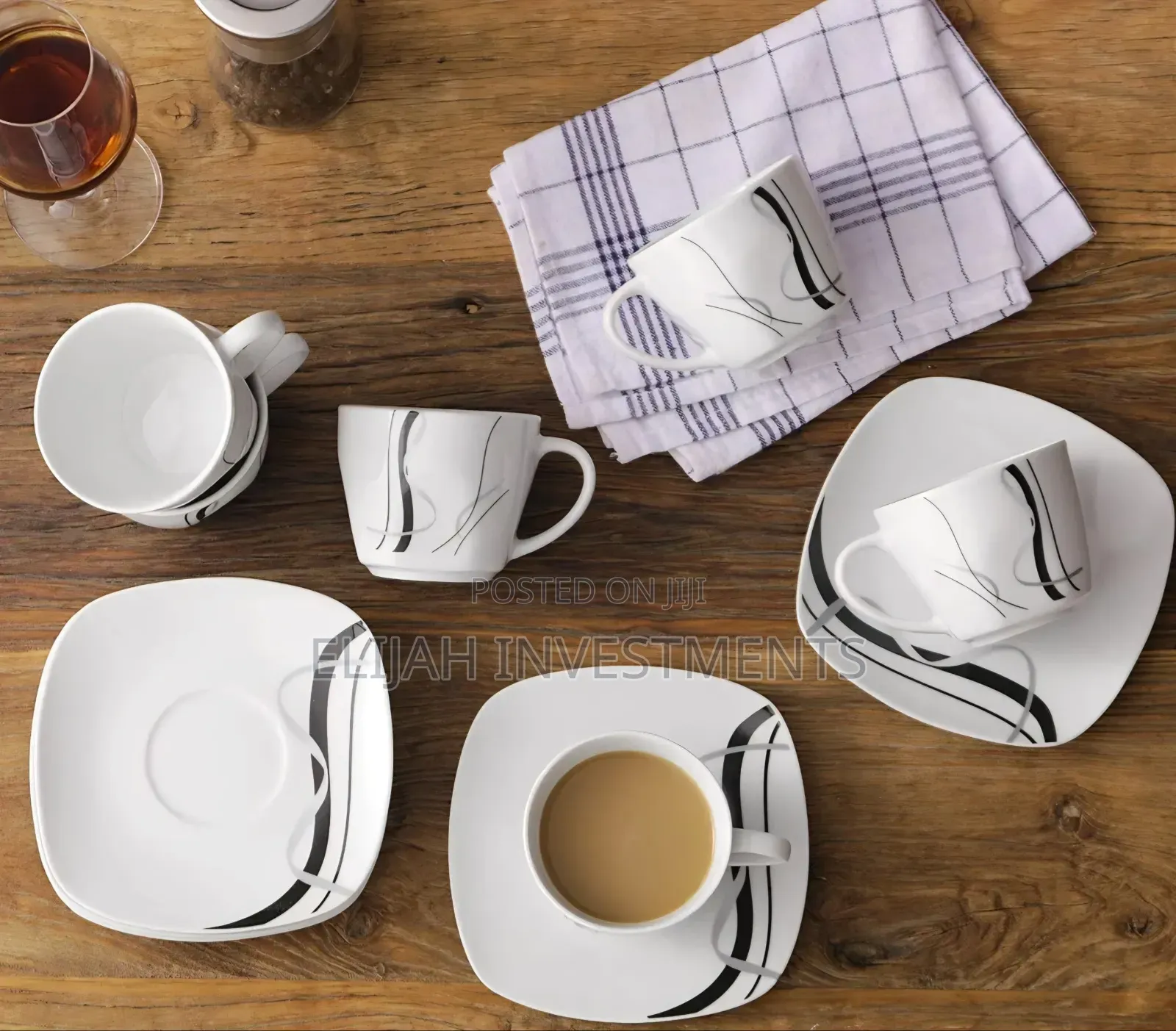 12piecea Veweet Fiona Porcelain Coffee Cups and Saucers.