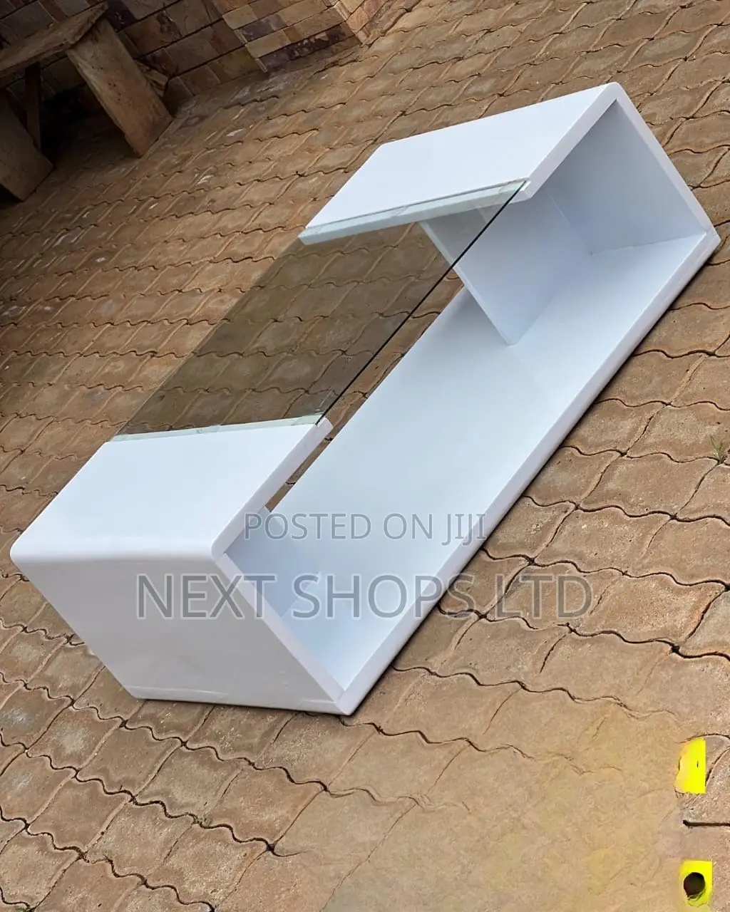 Center Table/Center Table Centers Tables/Centers Tables/Centre Stool A