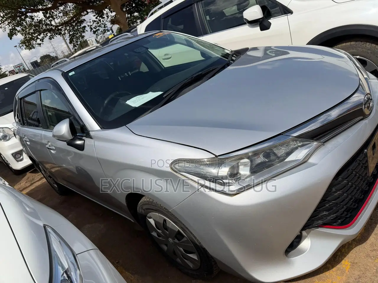 Toyota Corolla Fielder 2018 Silver