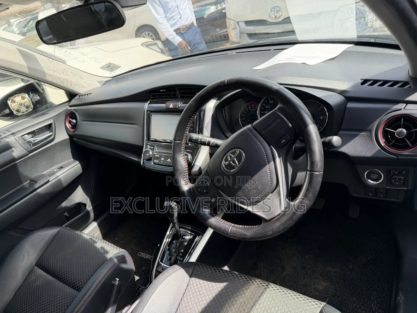 Toyota Corolla Fielder 2018 Silver