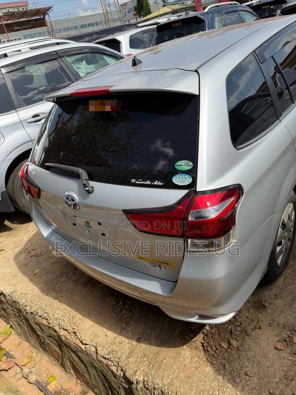Toyota Corolla Fielder 1.5 Hybrid FWD 2017 Silver