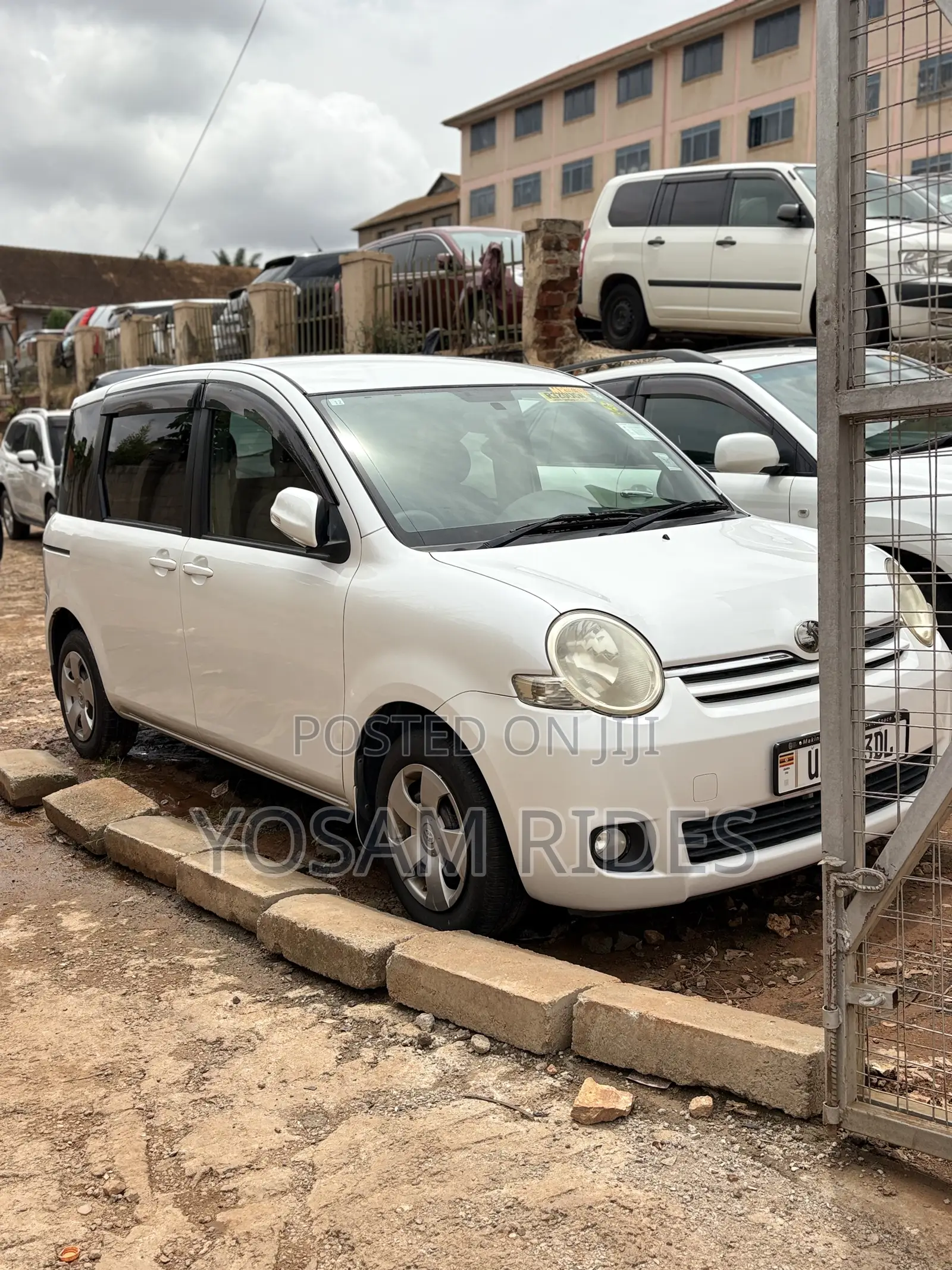 Toyota Sienta 1.5 FWD 2008 White
