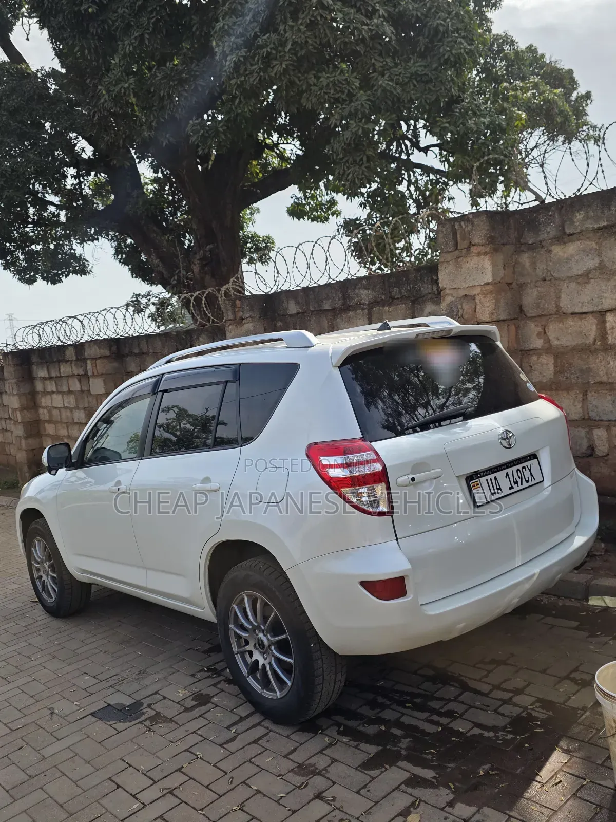 Toyota RAV4 2011 White