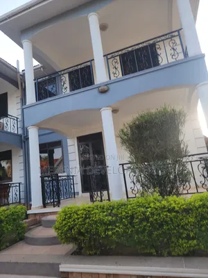 4bdrm Apartment in Muyenga, Makindye for rent