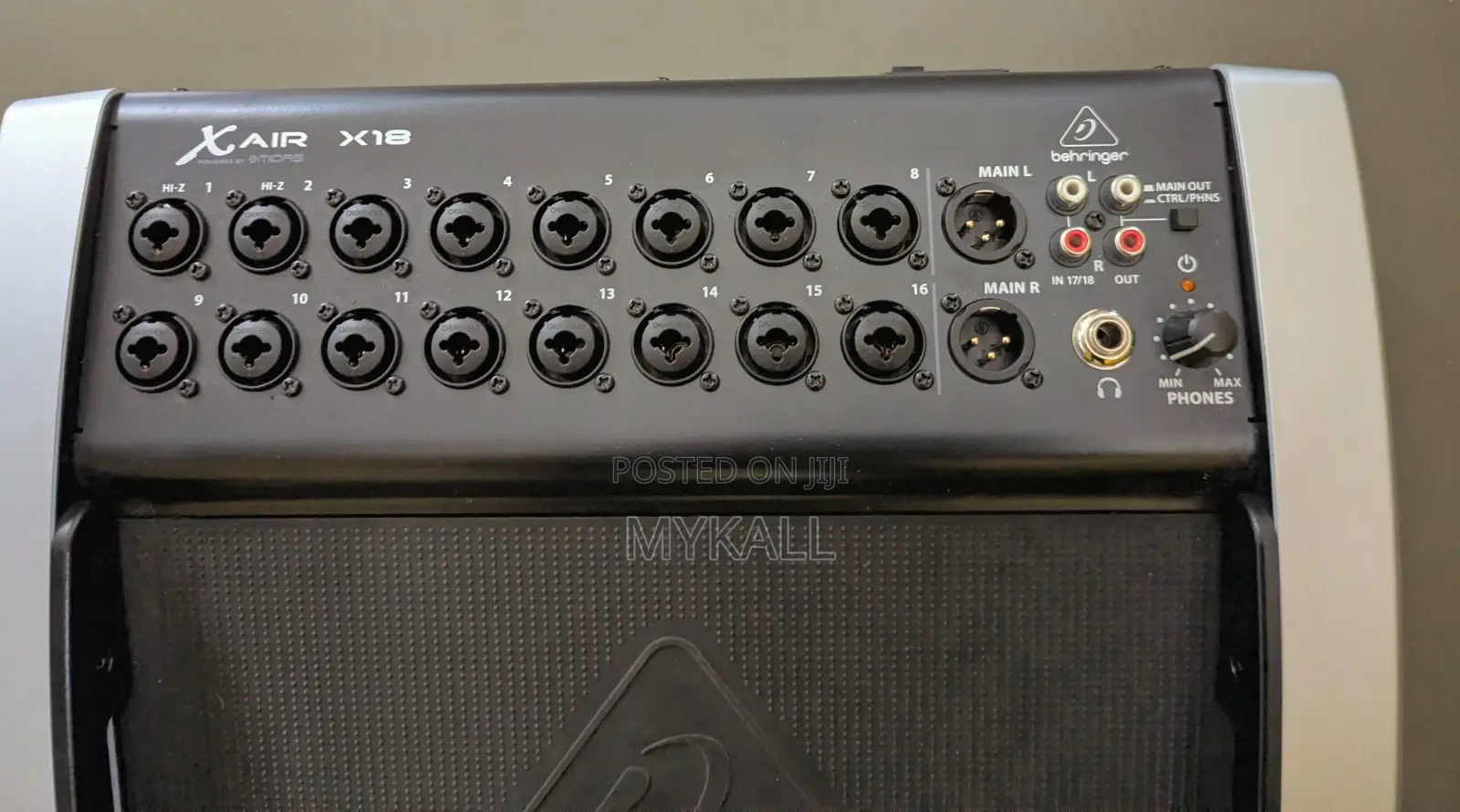 Behringer X Air X18 18-Channel Tablet Controlled Digital Mixer - Black
